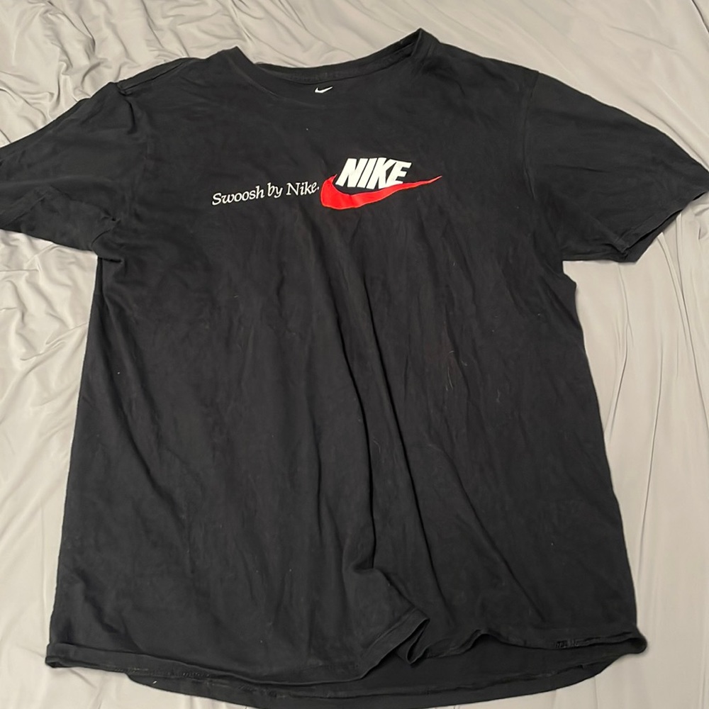 Mens Nike t shirt